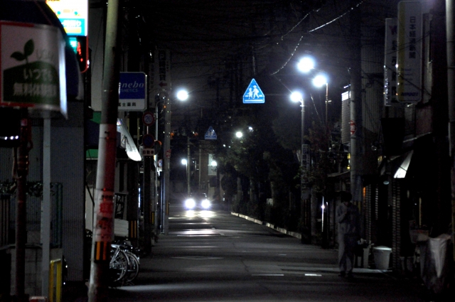 一人で歩く夜道